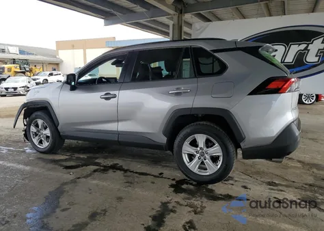 2020 Toyota Rav4 Xle z USA, uszkodzony, nr VIN 2T3P1RFV3LC094167